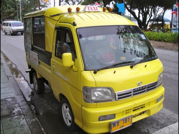 Phuket-Tuk-Tuk-Yellow