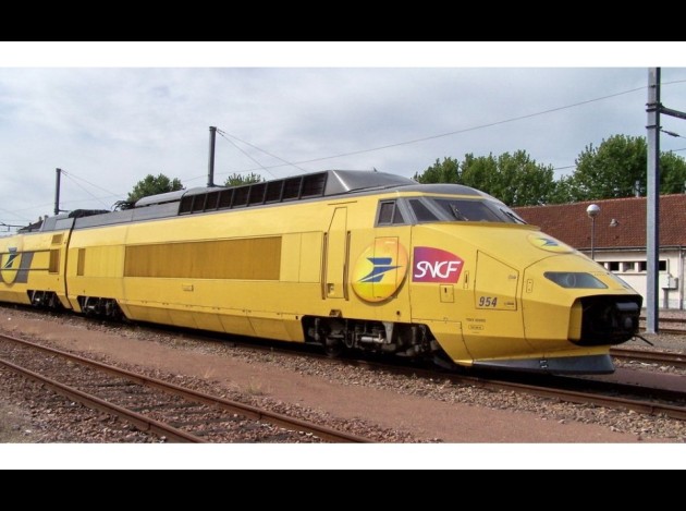 voiture-complementaire-tgv-la-poste-sncf