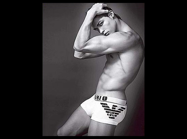 Sexy pour Armani