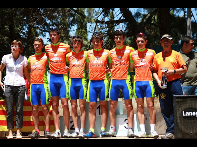BULGES DE SPORTIFS 9663