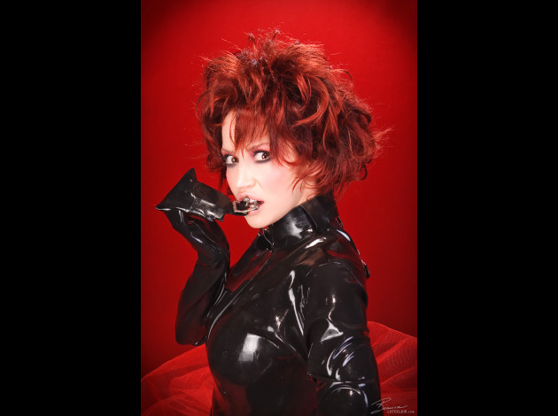 redlatexdoll059013
