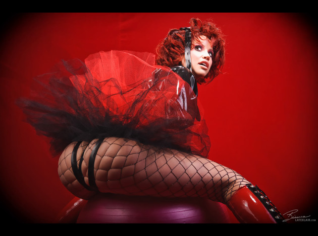 redlatexdoll174065
