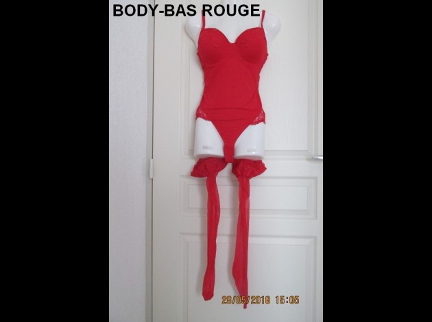 BODY-BAS ROUGE