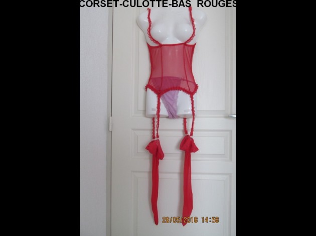 CORSET-CULOTTE-BAS ROUGE