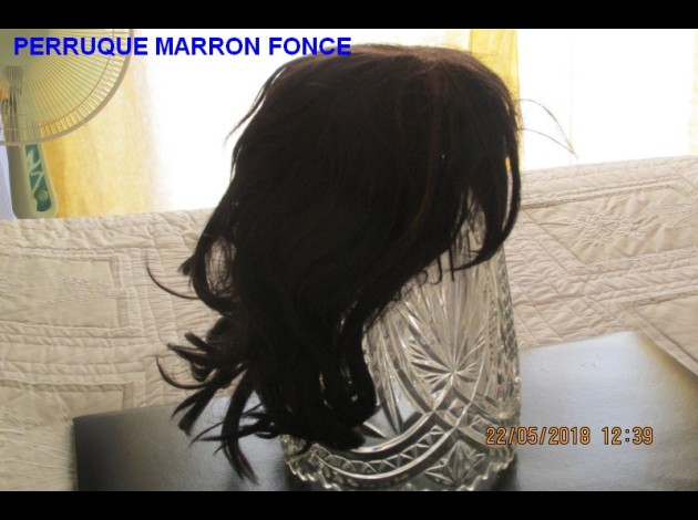 PERRUQUES MARRON FONCE