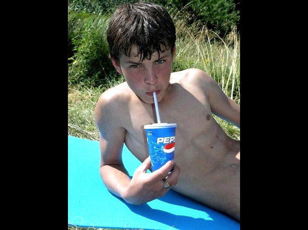 mike18-com-tags-18y-boys-twinks-244861 700 0