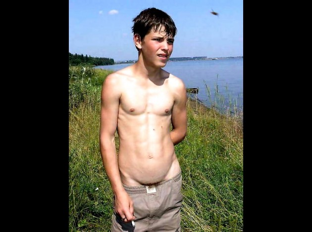 mike18-com-tags-18y-boys-twinks-244890 700 0