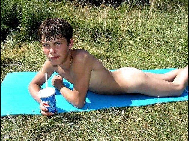 mike18-com-tags-18y-boys-twinks-244893 700 0