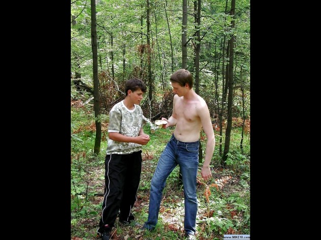 mike18-gay-gallery-tags-18y-boys-244975 700 0
