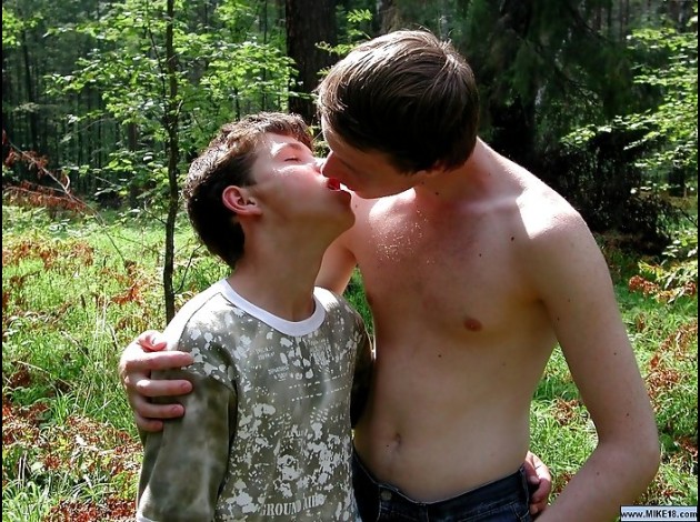 mike18-gay-gallery-tags-18y-boys-245017 700 0
