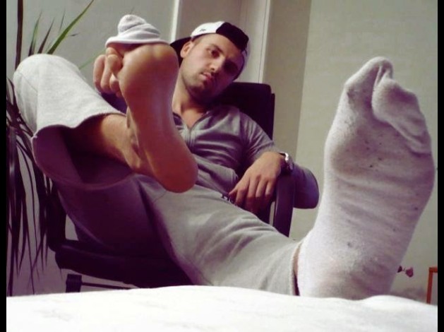 another-dom-top-foot-stud