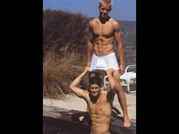 [xave's best gay pics] 2 athletic boys one under the other 