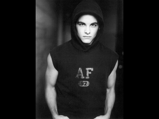 [xave's best gay pics] A&F boy with black sleeveless hood s