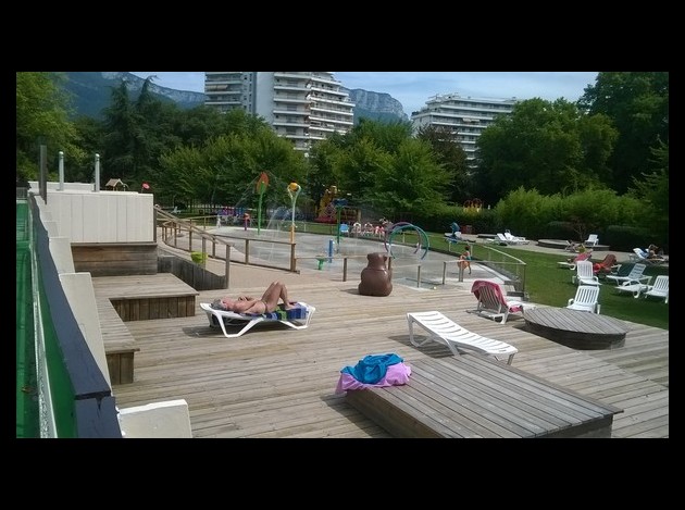 18 - Piscine - D  - -.-