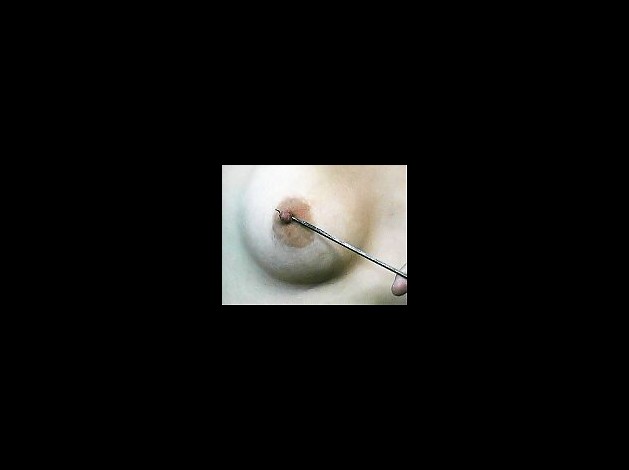 Aiguilles dans les seins (8)