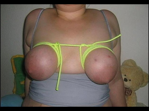 Jeu de seins (81)
