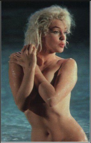 alt.binaries.pictures.centerfolds.playboy_0159.jpg