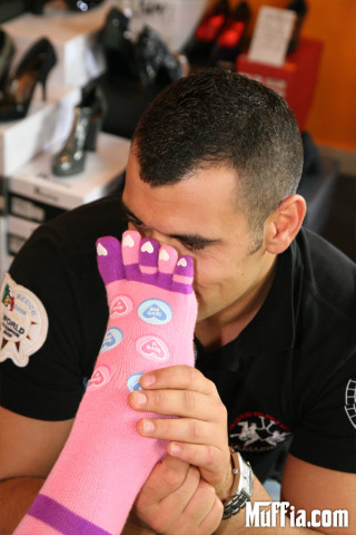 larissa-footville-muffia-pic-7.jpg