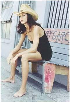shannon_elizabeth22.jpg