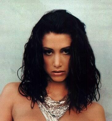 shannon_elizabeth46.jpg