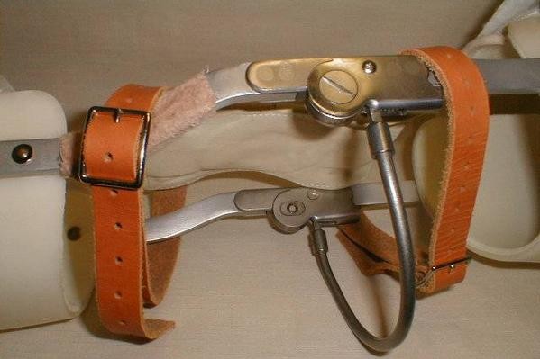 d_tail_leg_brace.jpg