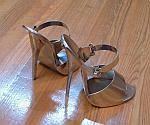 shoeshigh011.jpg