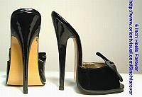 shoeshigh071.jpg