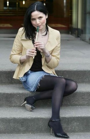 andrea-corr1.jpg