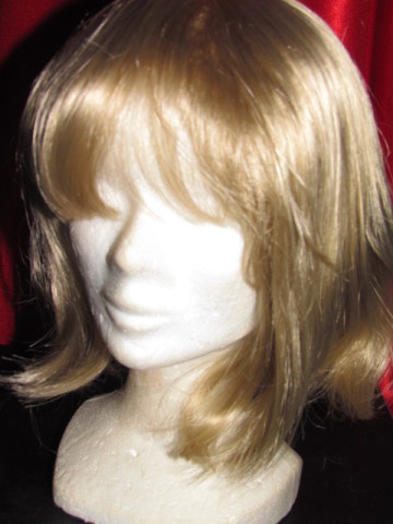 perruque blonde sexy