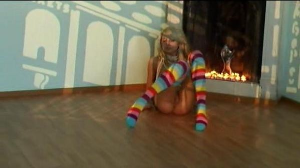 video-en-chaussettes-n-104-Frame15324.jpg