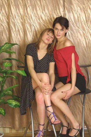 lesbian_girl_girl083.jpg