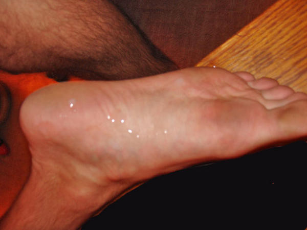 aabv.mes-pieds--mon-sexe-mon-sperme.jpg
