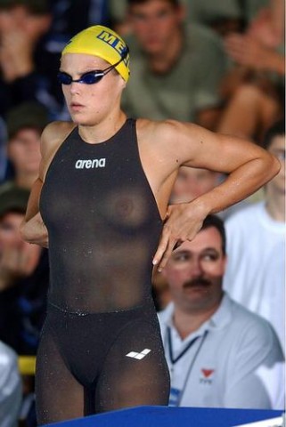 laure manaudou seins transparent maillot