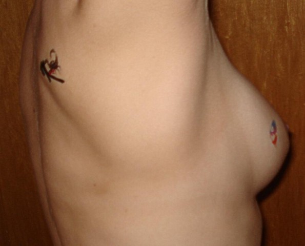 tatoo-moi-b.jpg