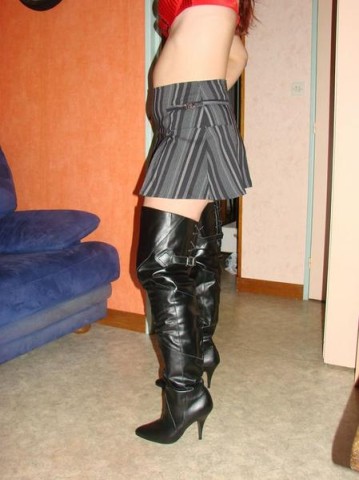 bottes-_-jupe-053-_resolution-de-l--ecran_.jpg