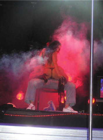 ana-salon-de-douai-07-04-07-_2_.jpg