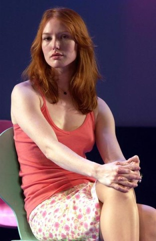 Alicia-Witt--50-.jpg