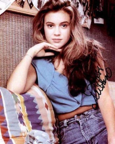 Alyssa-Milano-C--09-.jpg