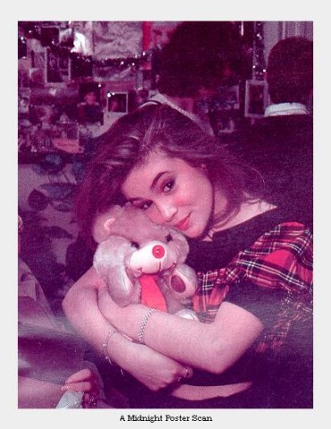 Alyssa-Milano-C--96-.jpg