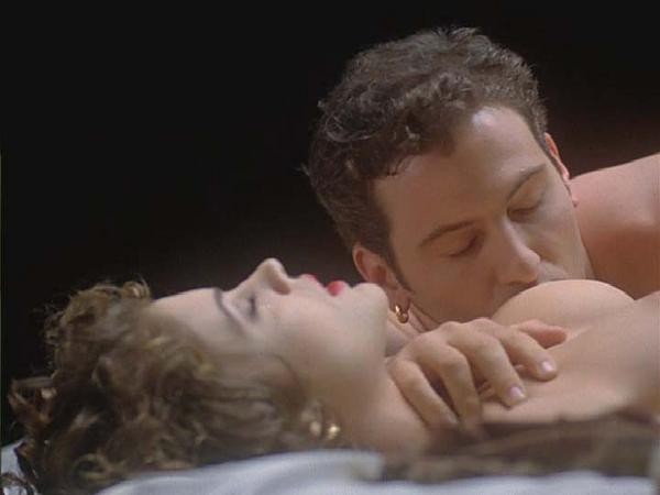 Alyssa-Milano-vidcaps-1996--41-.jpg