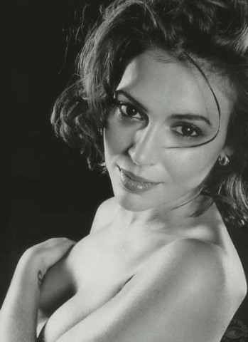 Alyssa-Milano-A--06-.jpg