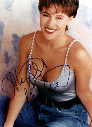 Alyssa-Milano-A--48-.jpg