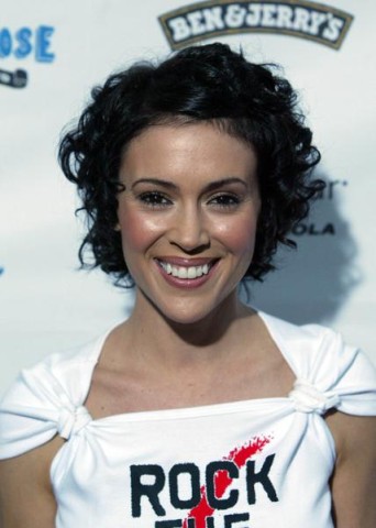 Alyssa-Milano-B--13-.jpg