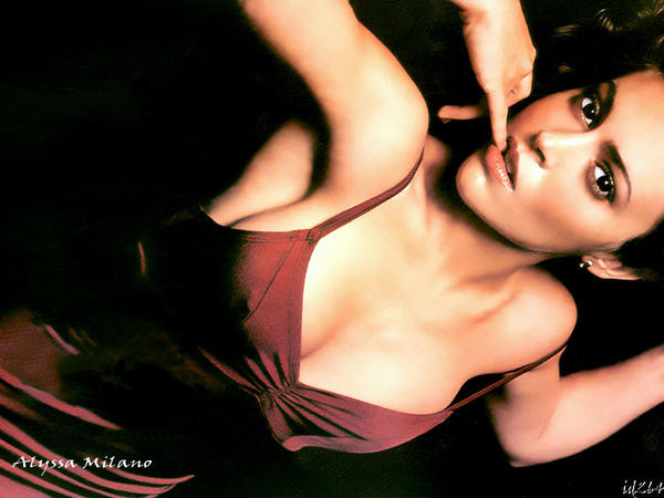 Alyssa-Milano-B--34-.jpg