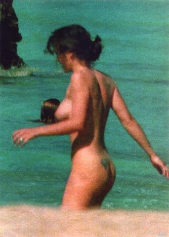 Alyssa-Milano-nue--07-.jpg