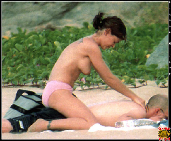 Alyssa-Milano-nue--12-.jpg