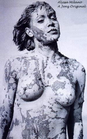 Alyssa-Milano-nue--45-.jpg