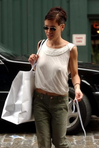 Alyssa-Milano-I--15-.jpg