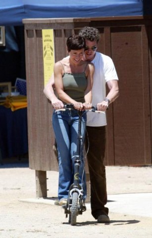 Alyssa-Milano-J--22-.jpg