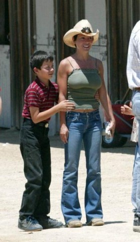 Alyssa-Milano-J--26-.jpg